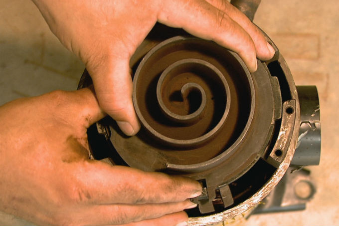 O técnico em refrigeração precisa fazer a manutenção dos equipamentos de forma que mantenham as características originais