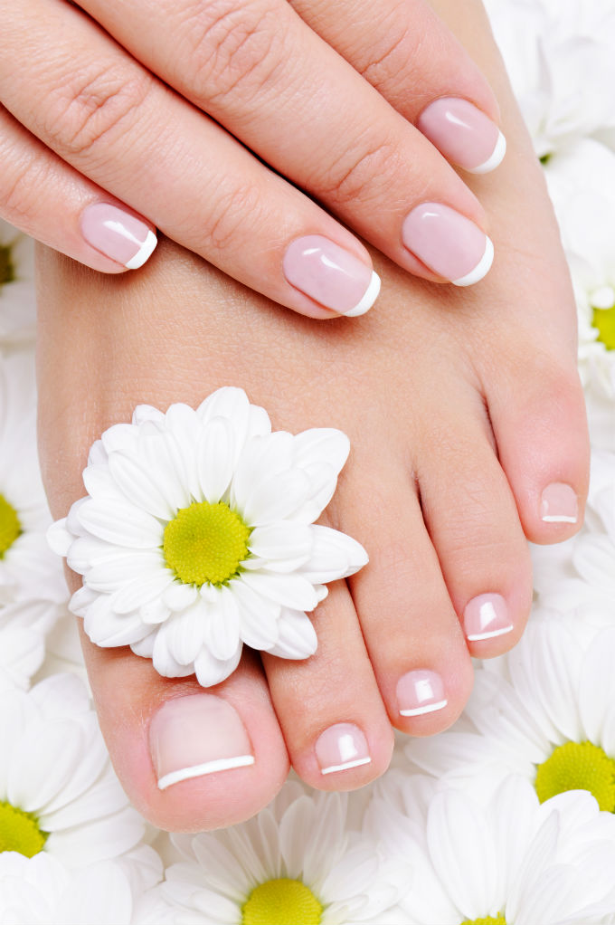 As unhas refletem o estado de saúde dos indivíduos, pois muitas doenças e condições sérias podem ser detectadas por mudanças nas unhas