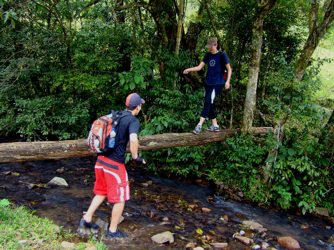 O condutor ecológico deve ter noções de primeiros socorros, caso aconteça algum acidente. Foto: Clube Trakking Santa Maria RS