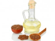 A linhaça dourada é nutritiva, tem baixas calorias, fornece óleos saudáveis ao nosso organismo, é rica em fibras, minerais, ácidos graxos e ômega 3 A linhaça dourada é nutritiva, tem baixas calorias, fornece óleos saudáveis ao nosso organismo, é rica em fibras, minerais, ácidos graxos e ômega 3
