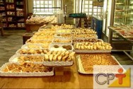 Mofos em produtos panificados - Cursos CPT Manter os produtos panificados em correta umidade e temperatura são os principais fatores climáticos que interferem no desenvolvimento destes fungos.