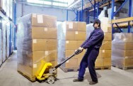 Administrar estoques significa criar procedimentos visando garantir um fluxo contínuo na produção e venda de produtos Administrar estoques significa criar procedimentos visando garantir um fluxo contínuo na produção e venda de produtos