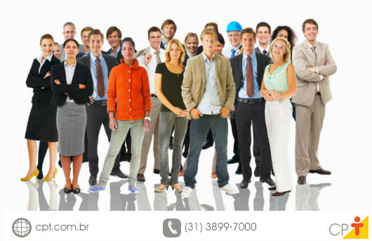 Férias coletivas - saiba como planejá-las em sua empresa Pessoas de diferentes setores da empresa entrando de férias coletivas