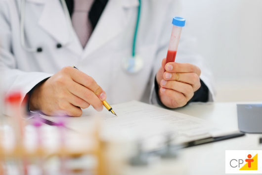 Especial Gravidez: 25ª semana de gestação - do 169º ao 175º dia sangue coletado em laboratório para a realização do exame de glicose gestacional