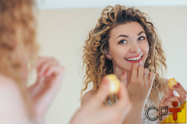 Protetor labial de chocolate: aprenda fazer e comercialize! Artigos Cursos CPT Protetor labial de chocolate: aprenda fazer e comercialize! Artigos Cursos CPT