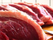 Para se obter uma boa picanha, é preciso atentar para dois detalhes importantes, sua altura e a quantidade de gordura no meio da carne. https://cptstatic.s3.amazonaws.com/imagens/enviadas/materias/materia2502/m-picanha.jpg