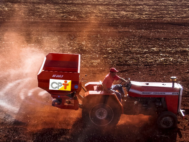 Agricultura competitiva é agricultura mecanizada!   Artigos Cursos CPT