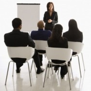 Depois do planejamento e conhecimento dos interesses do outro, faça uma boa apresentação da proposta. https://cptstatic.s3.amazonaws.com/imagens/enviadas/materias/materia2659/m-comunicacao-empresarial.jpg