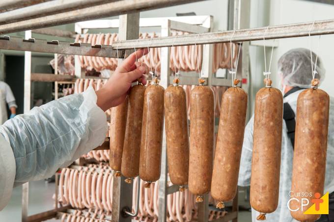 Confira os principais ingredientes de embutidos Confira os principais ingredientes de embutidos