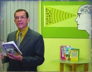 A leitura não é nada mais do que a decodificação de símbolos gráficos através da visão, que capta o estímulo para ser lida pelo cérebro Leitura dinâmica