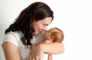 Os cuidados da babá para com o bebê A babá precisa ser calma e estar atenta aos muitos cuidados que um bebê exige, além de ter segurança para carregá-lo ou trocá-lo.