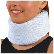 O uso da imobilização manual da coluna cervical e do colar cervical é uma medida inteligente, preventiva e sábia, para se evitar as lesões de coluna primeiros socorros