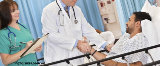 primeiros socorros No caso de intoxicação por plantas, procure imediatamente um médico e também o Centro de Controle de Intoxicação da região