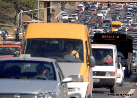 primeiros socorros O monóxido de carbono está presente em particamente todos os ambientes transitáveis do mundo